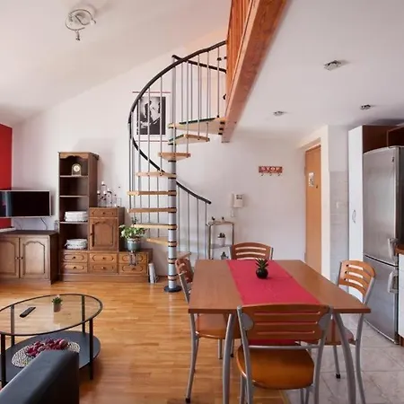Appartamento With A Parking Space - 22851 Makarska
